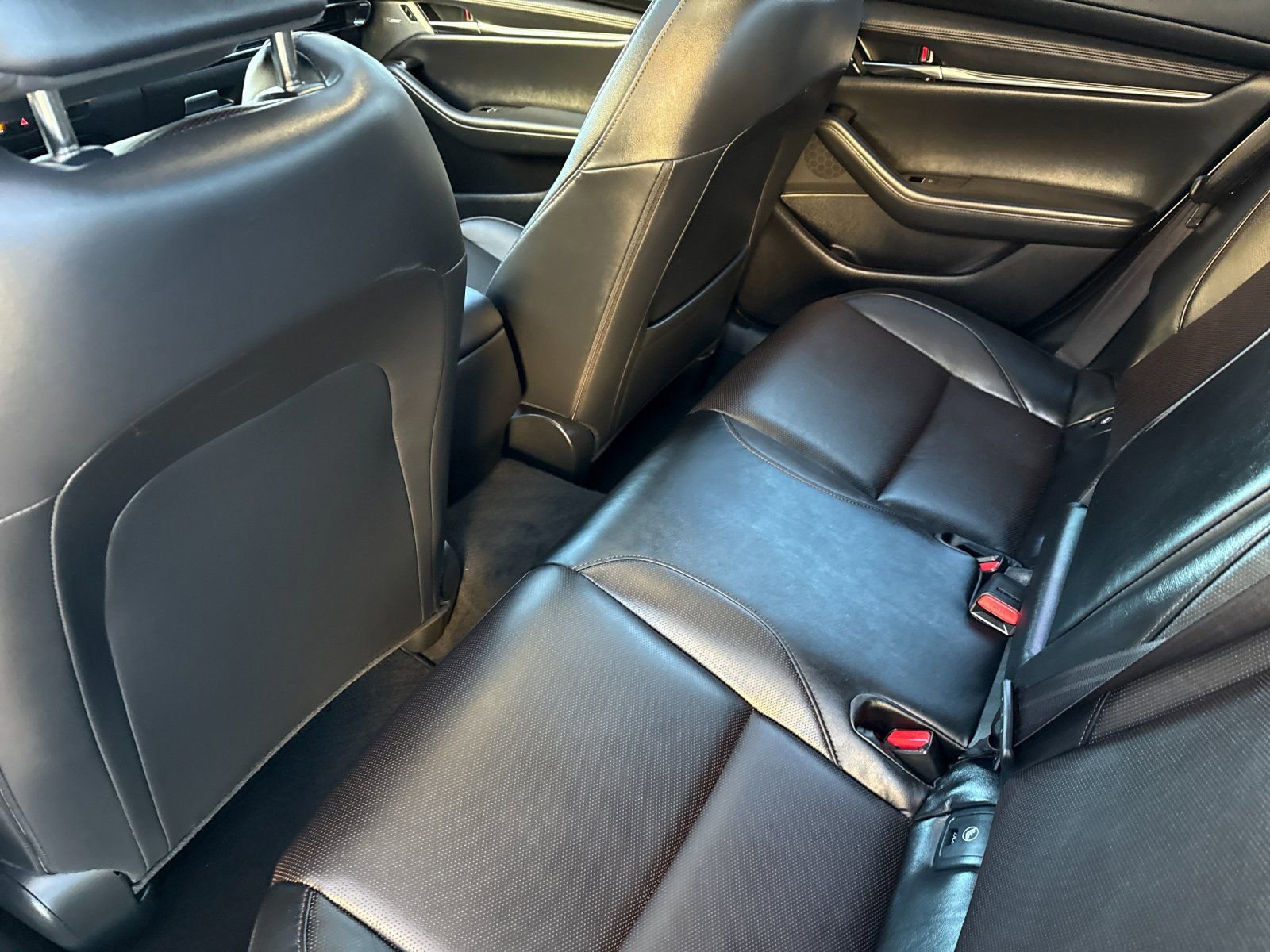 Used 2022 MAZDA MAZDA3 s image 12