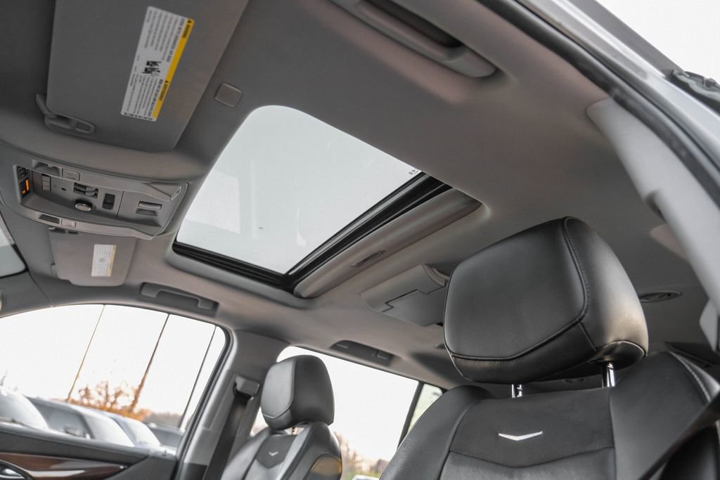 Used 2020 Cadillac Escalade ESV Luxury w/ Escalade Sport Edition image 19