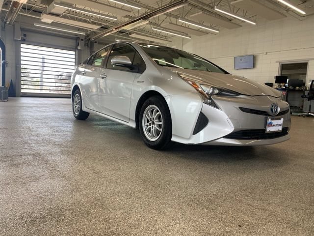 Used 2016 Toyota Prius Two FWD image 3