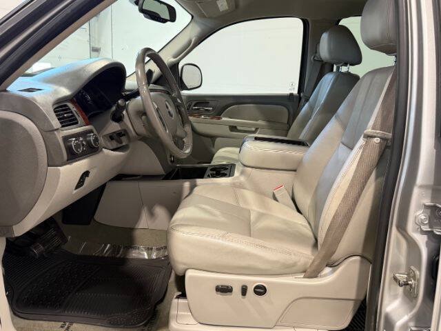 Used 2010 GMC Sierra 1500 SLT AWD/4WD image 14