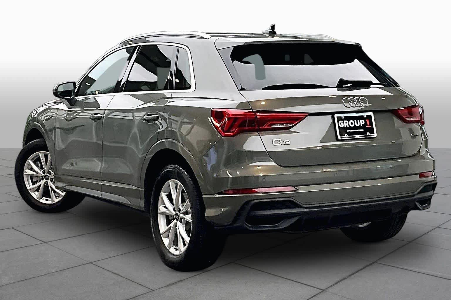 Used 2023 Audi Q3 2.0T Premium w/ Convenience Package AWD/4WD image 12