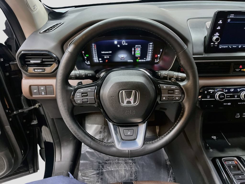 Used 2023 Honda Pilot Elite image 11