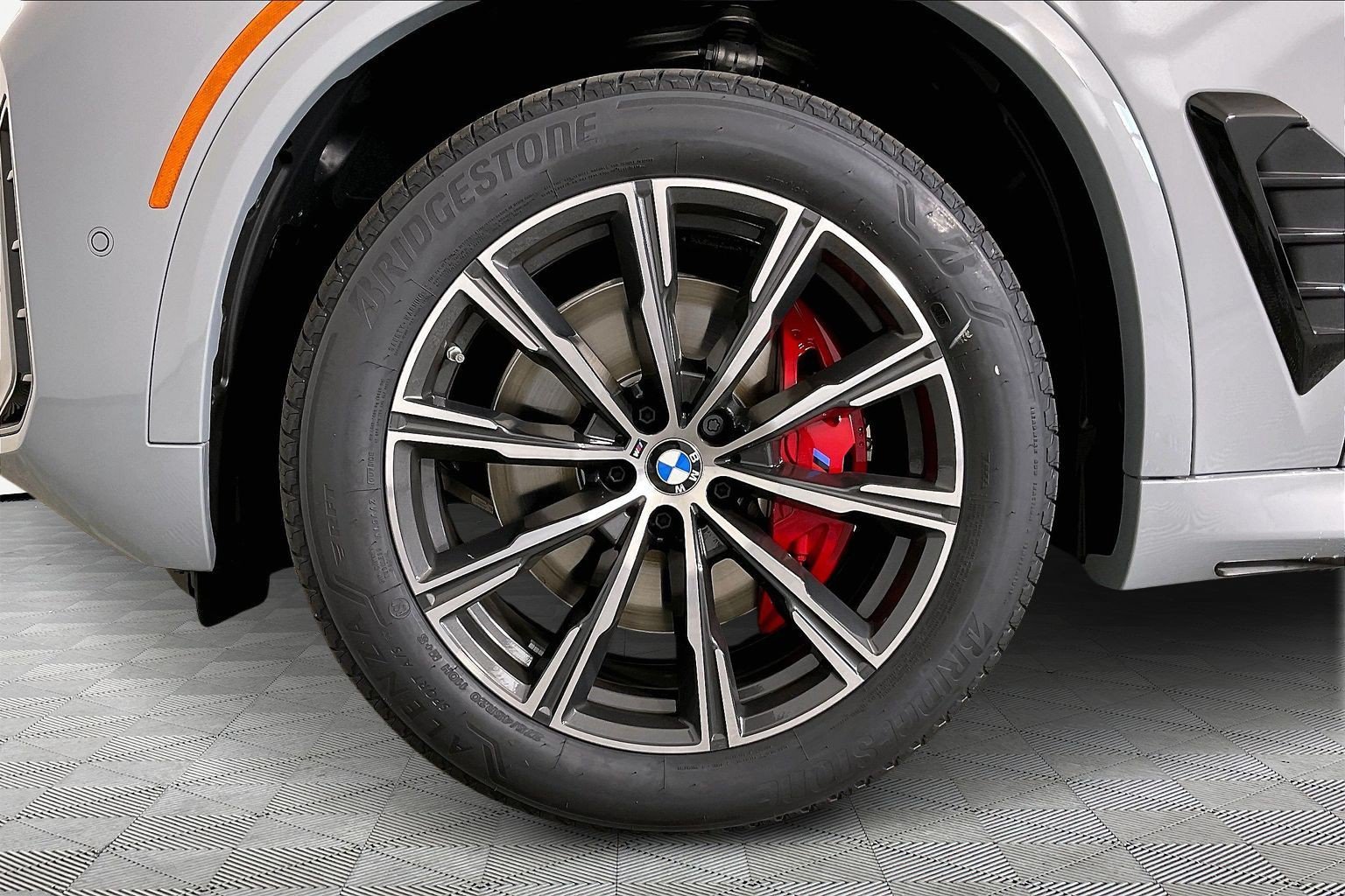 New 2026 BMW X5 xDrive40i AWD/4WD image 15