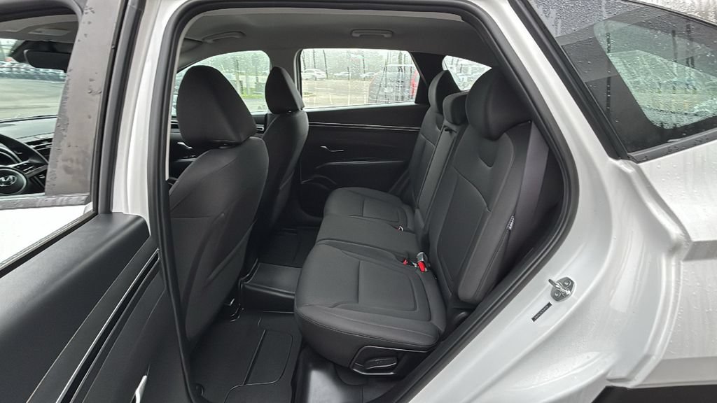 Used 2024 Hyundai Tucson SE AWD/4WD image 9