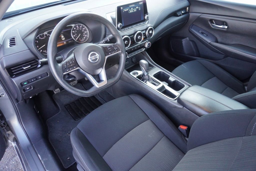 Used 2023 Nissan Sentra SV image 9