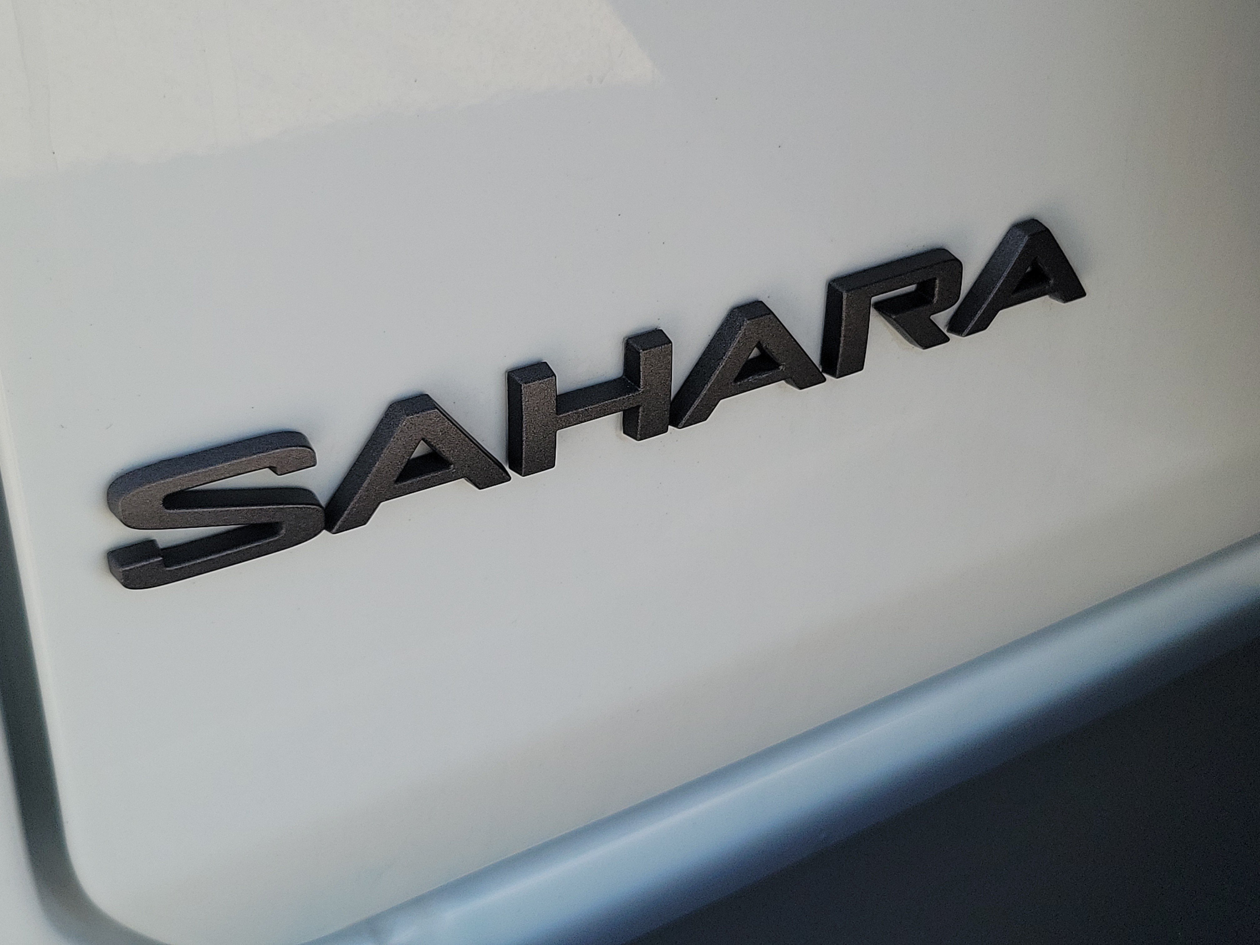 Used 2025 Jeep Wrangler Unlimited Sahara AWD/4WD image 30