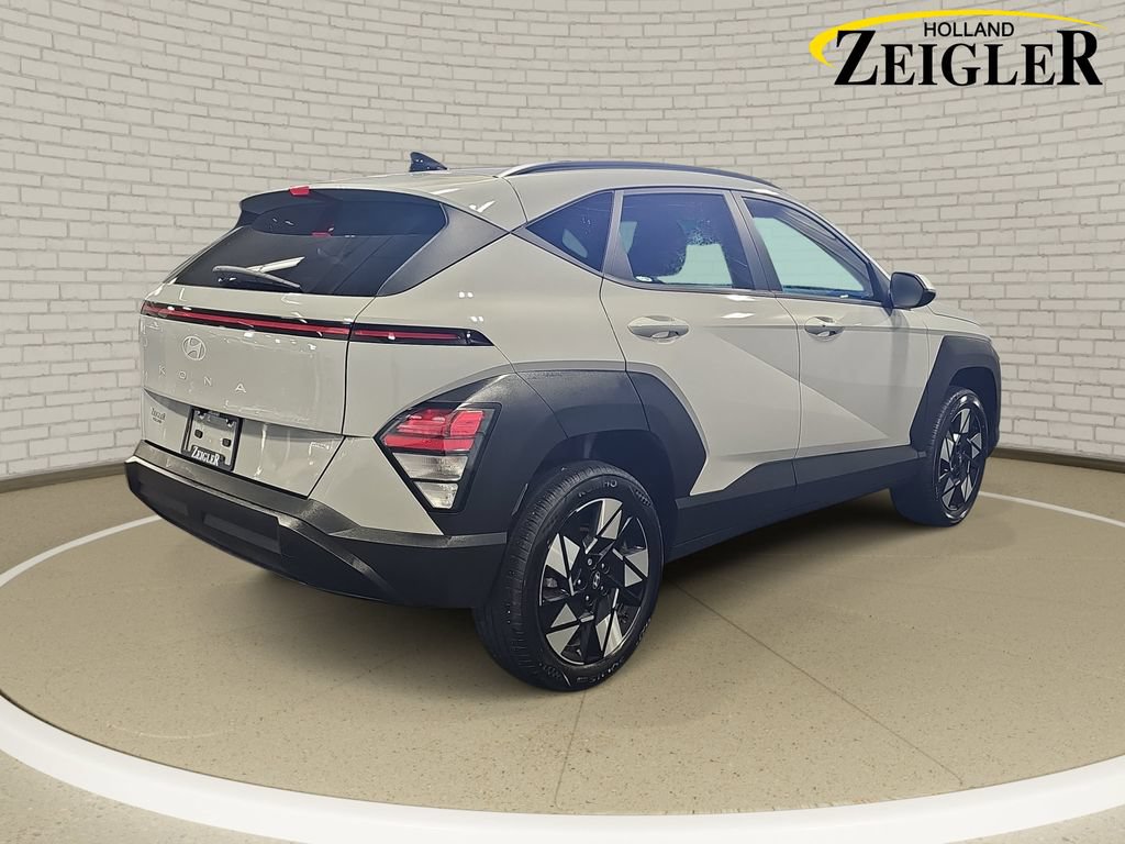 Used 2024 Hyundai Kona SEL AWD/4WD image 5