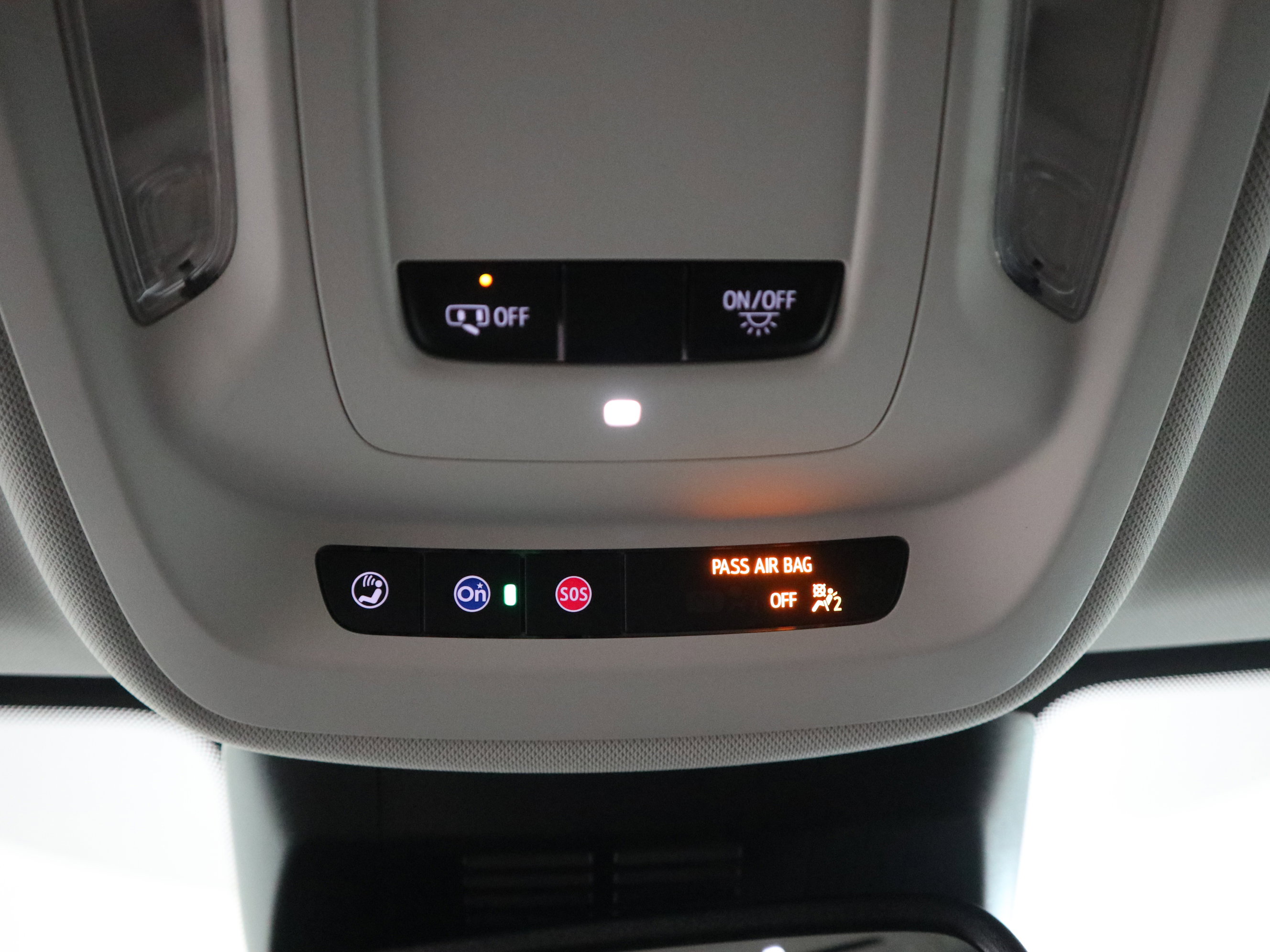 Used 2025 Buick Envision Preferred image 33