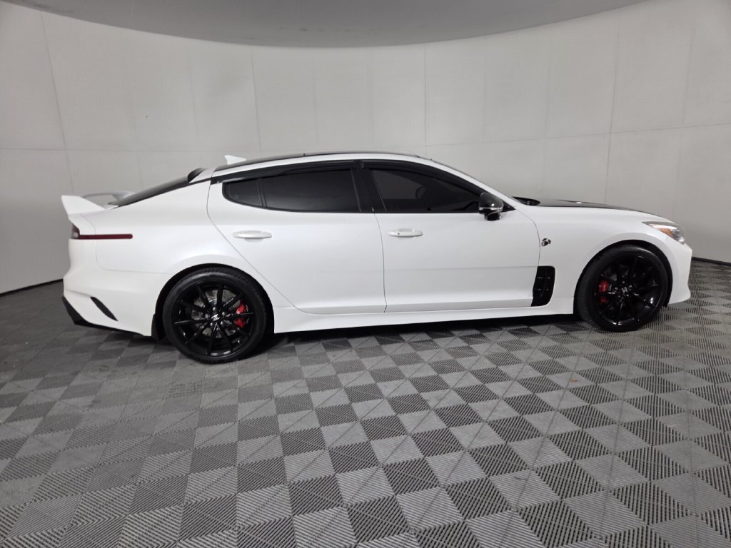 Used 2022 Kia Stinger GT2 w/ Scorpion Package RWD image 4
