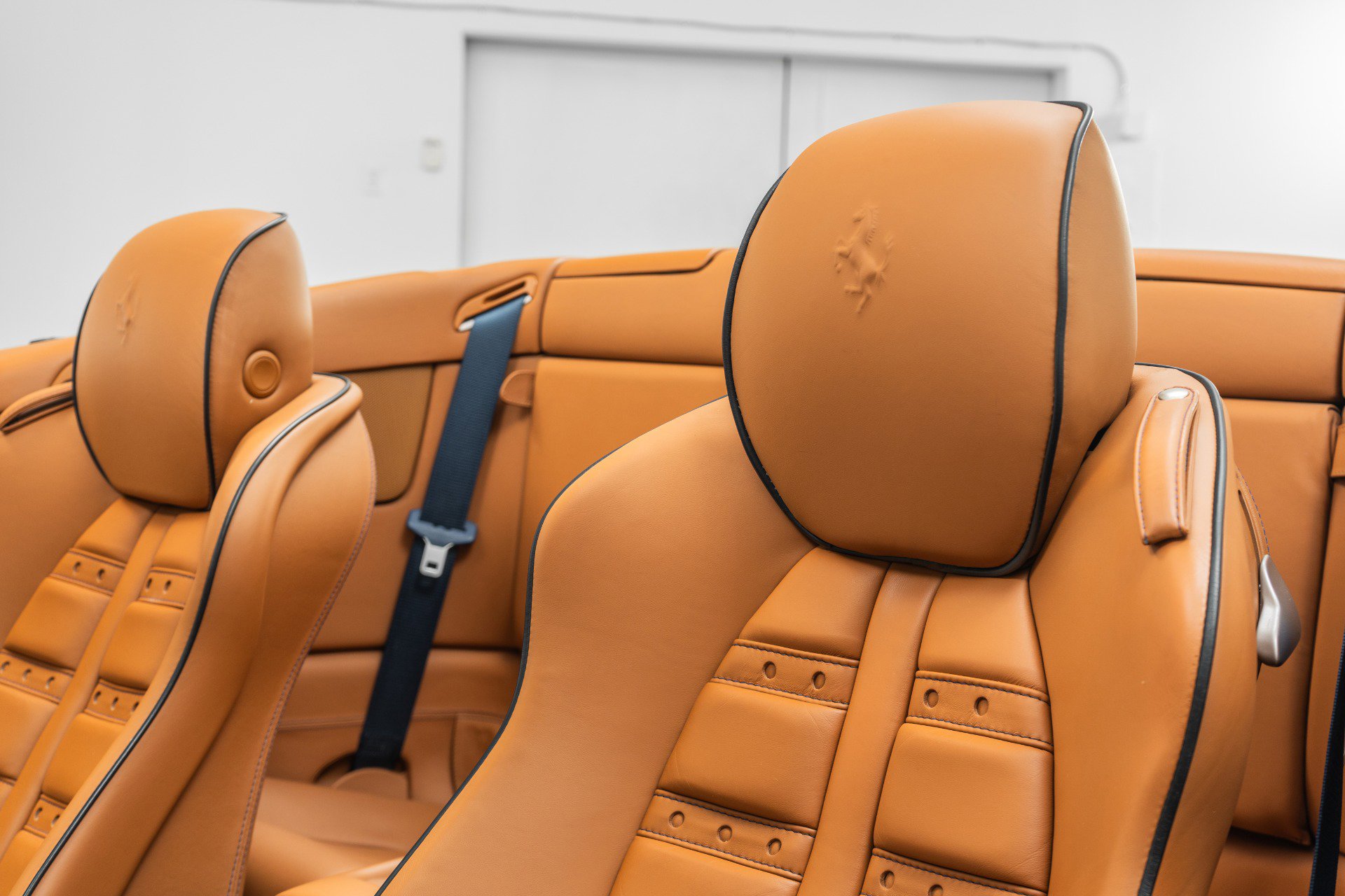 Used 2010 Ferrari California image 26