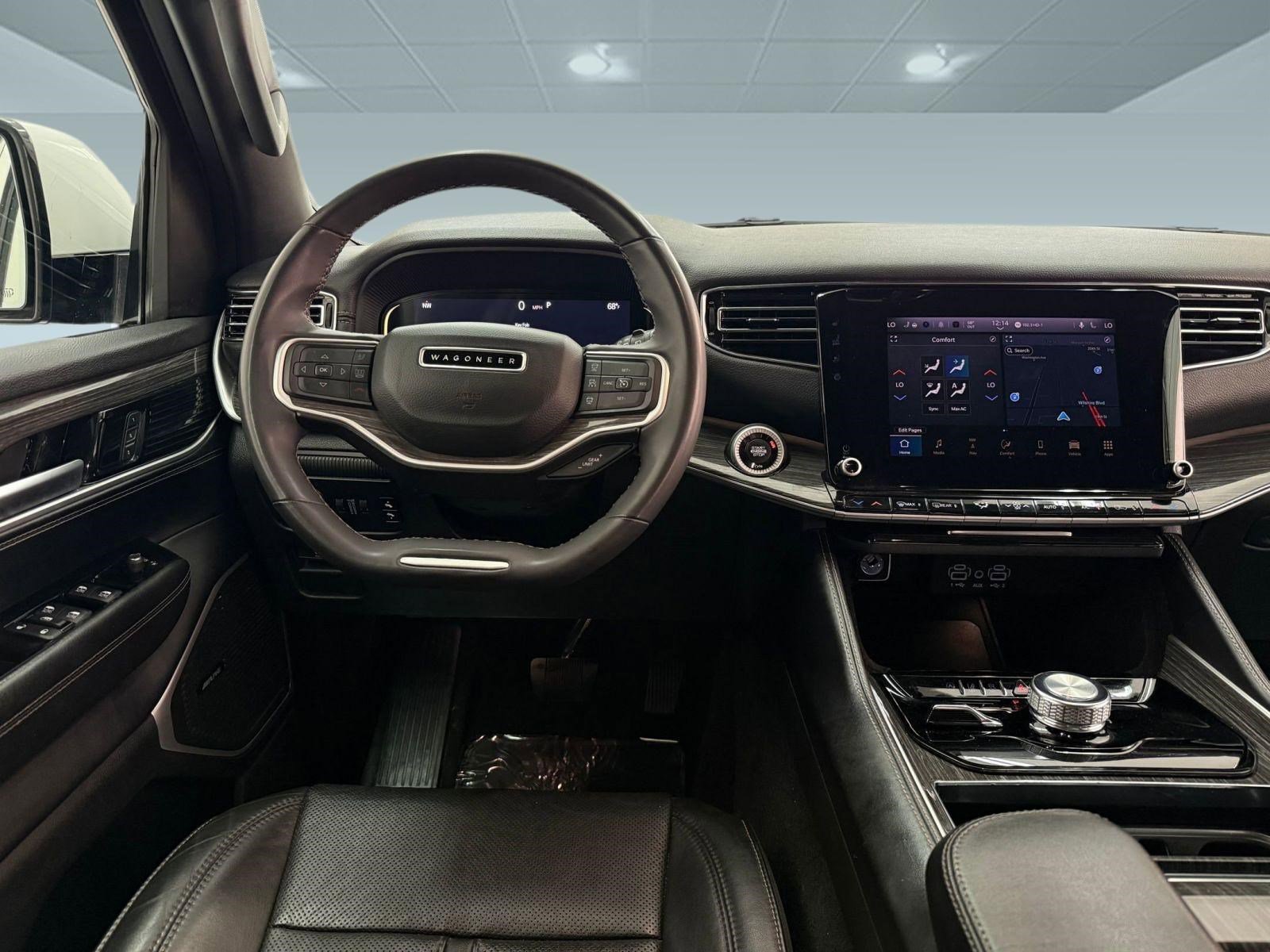 Used 2022 Jeep Wagoneer Series II AWD/4WD image 26