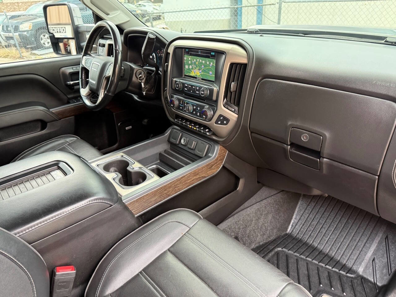 Used 2019 GMC Sierra 2500 Denali w/ Duramax Plus Package AWD/4WD image 25