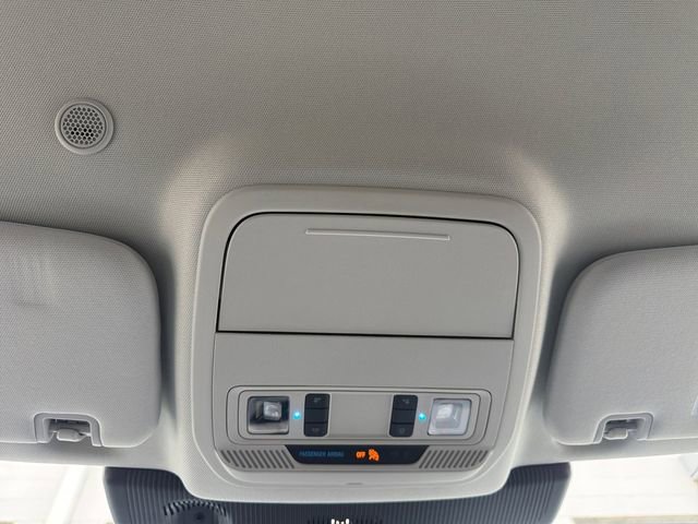 Used 2025 Ford Explorer Active RWD image 7