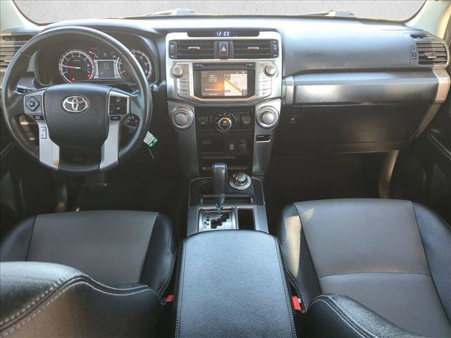 Used 2018 Toyota 4Runner SR5 Premium image 17