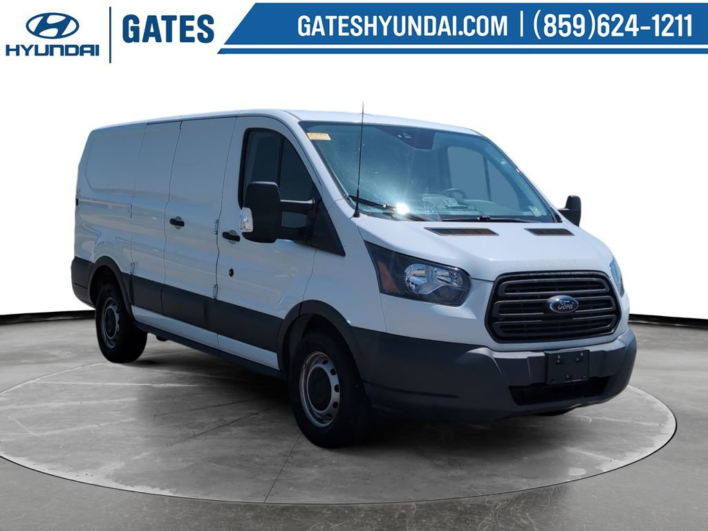 Used 2018 Ford Transit 150 130 Low Roof RWD image 1