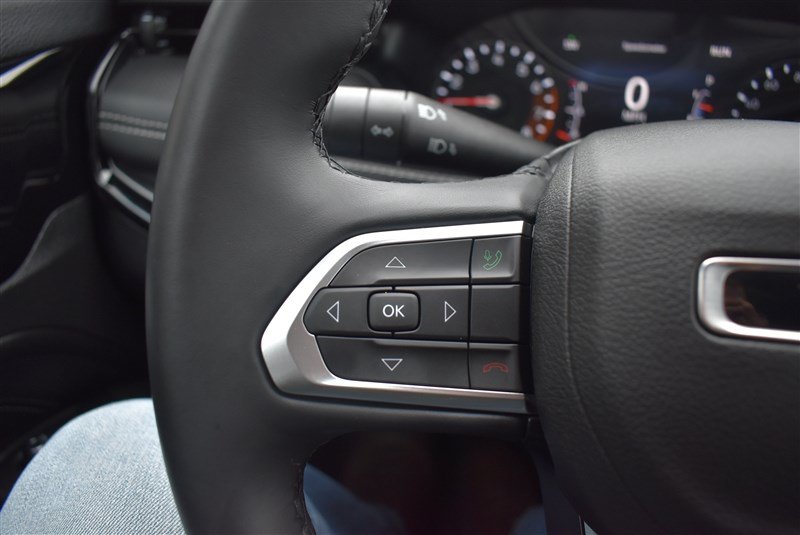 Used 2022 Jeep Compass Latitude w/ Convenience Group AWD/4WD image 15