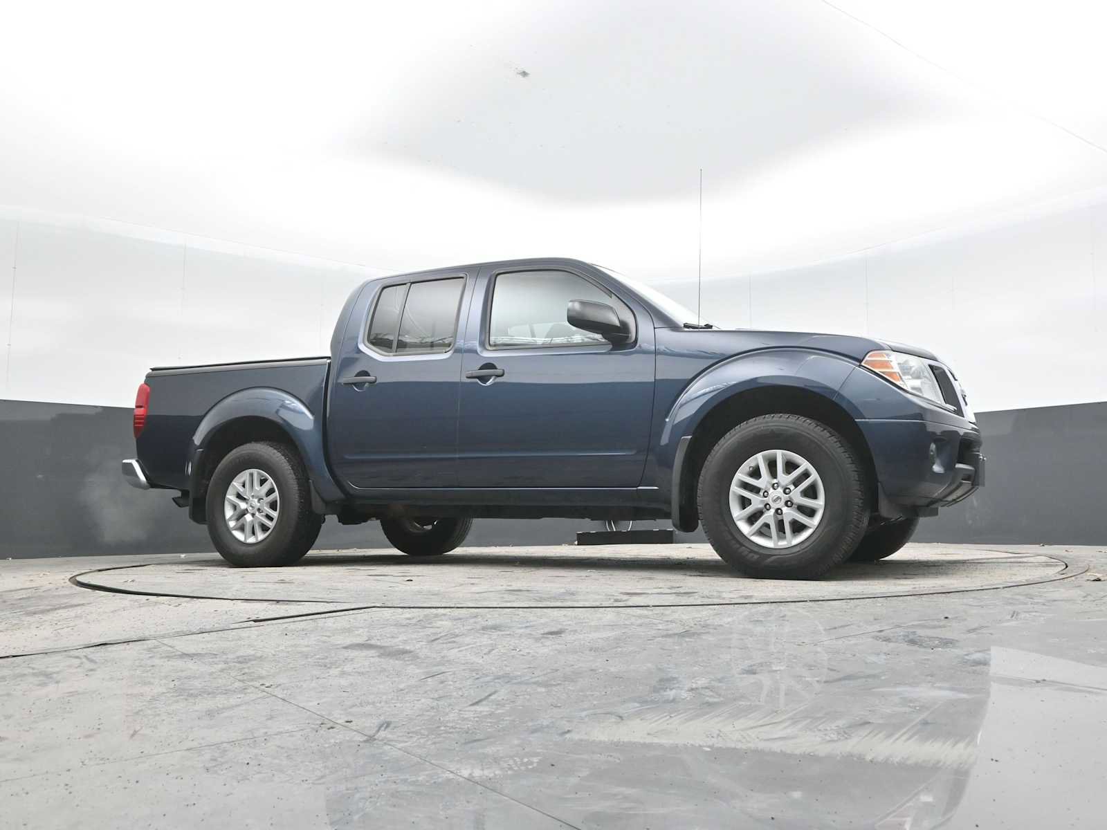 Used 2019 Nissan Frontier SV image 48
