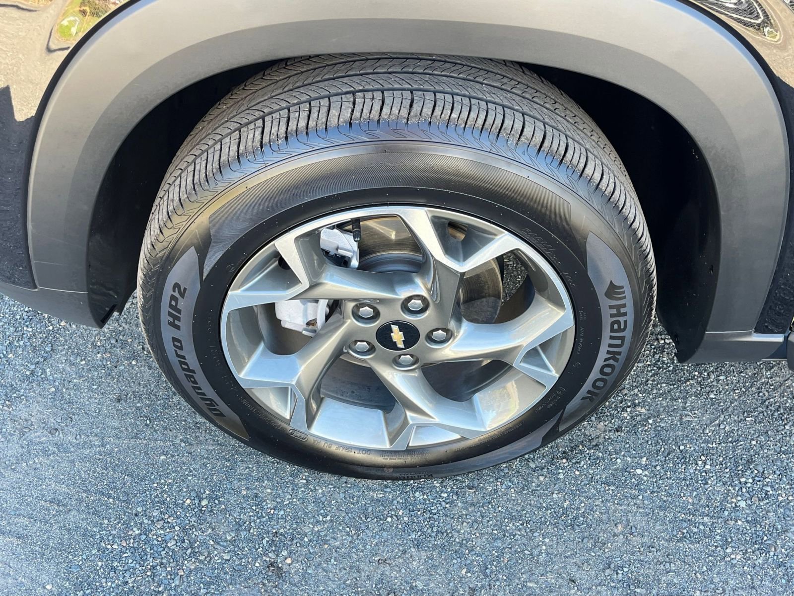 Used 2025 Chevrolet Trax LT image 28