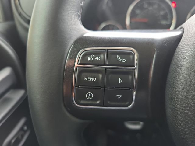 Used 2017 Jeep Wrangler Unlimited Rubicon image 10