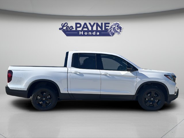 New 2026 Honda Ridgeline Black Edition image 8