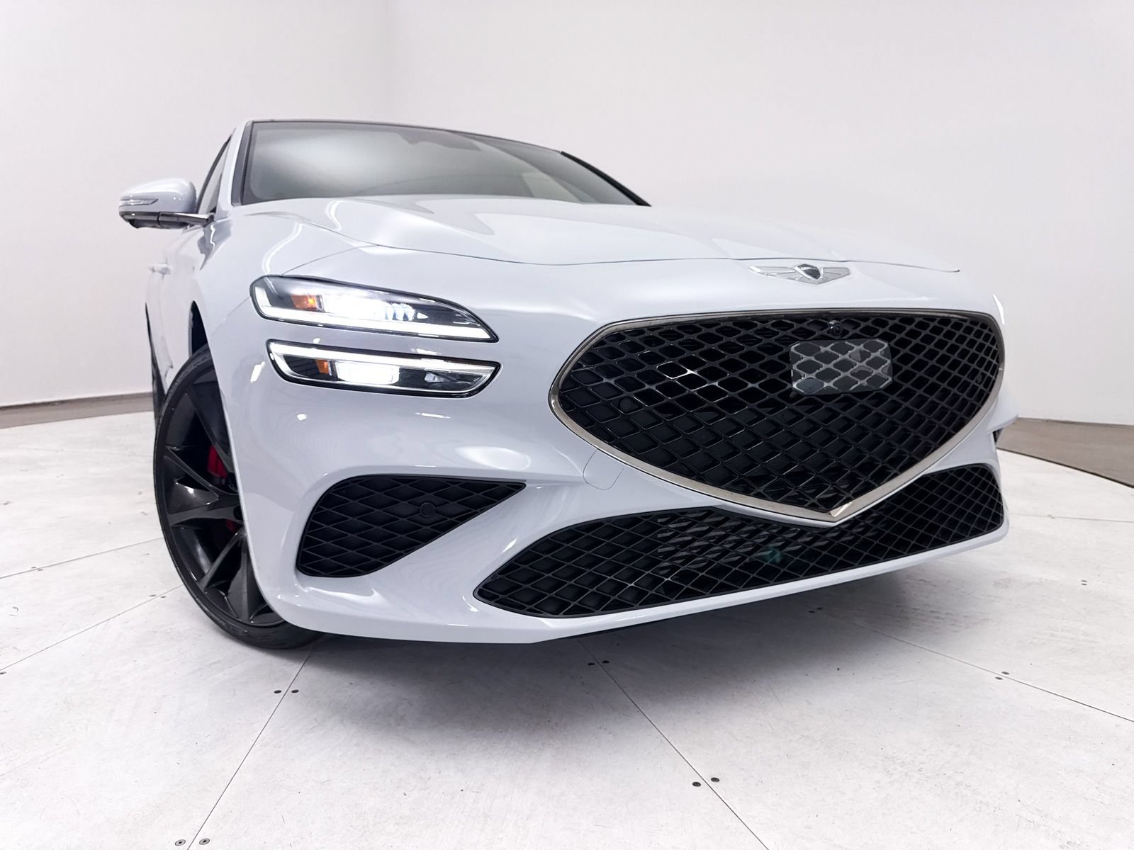 Used 2023 Genesis G70 3.3T w/ Sport Prestige Package RWD image 8
