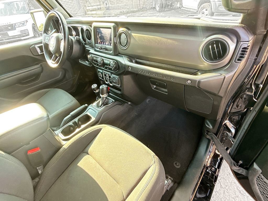 Used 2022 Jeep Wrangler Unlimited Sport AWD/4WD image 33
