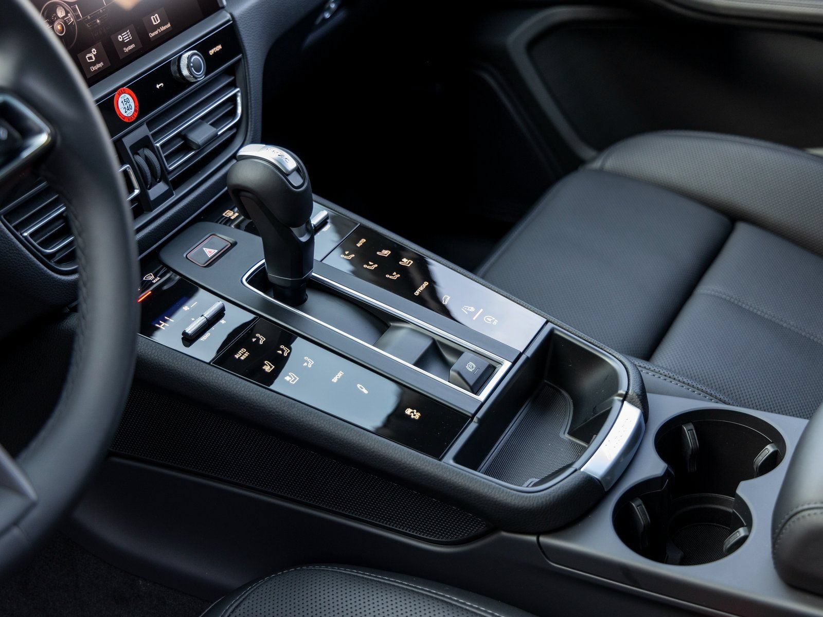 New 2026 Porsche Macan AWD/4WD image 38