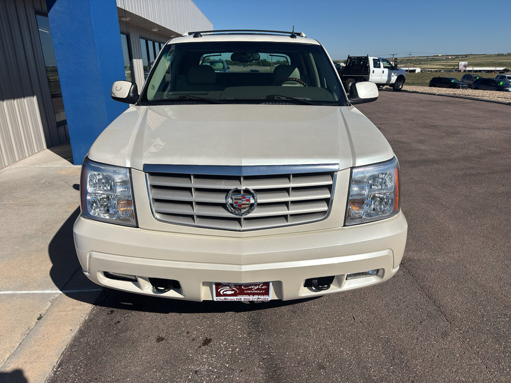Used 2005 Cadillac Escalade EXT AWD/4WD image 3