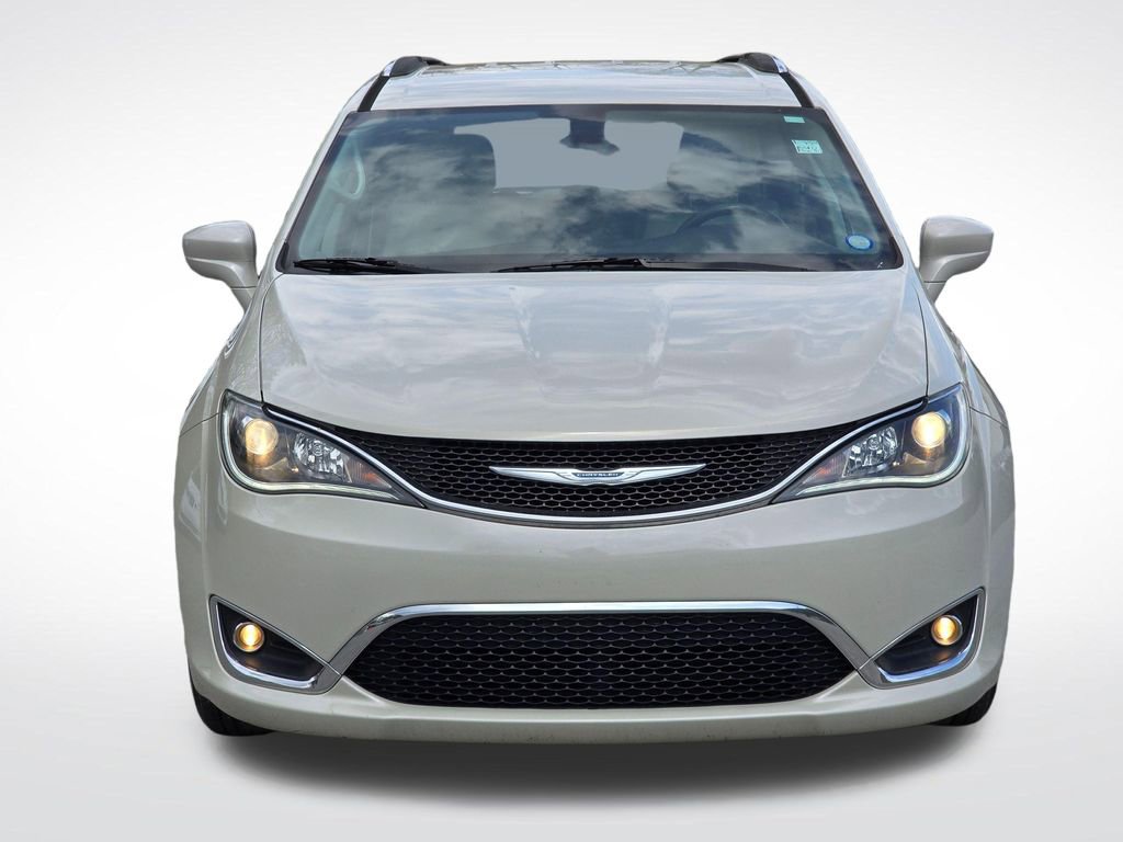 Used 2017 Chrysler Pacifica Touring-L Plus image 16