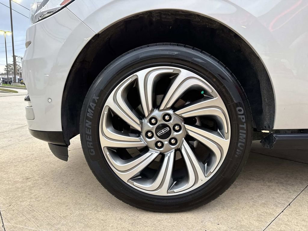 Used 2022 Lincoln Navigator L Reserve image 5