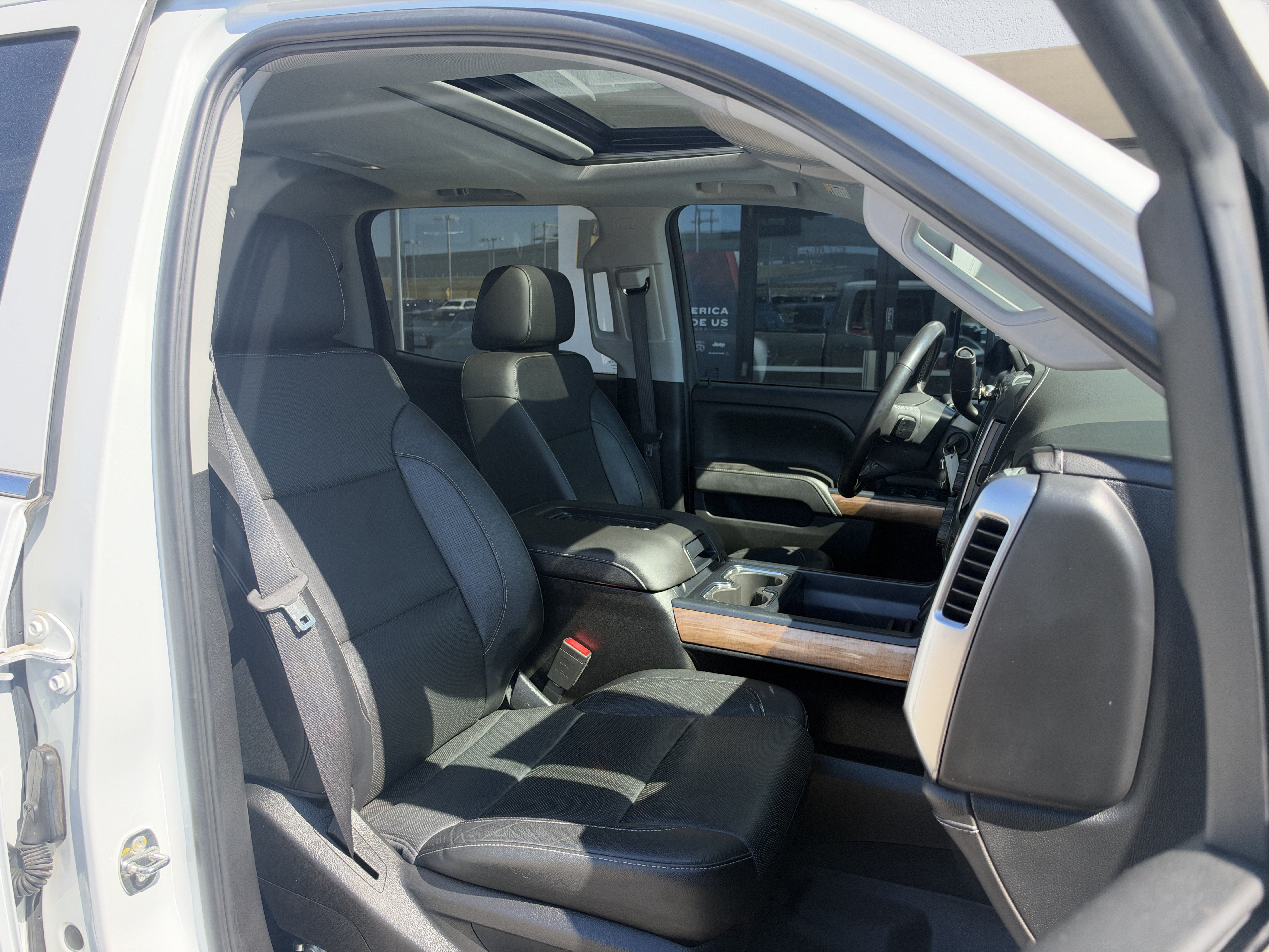 Used 2018 Chevrolet Silverado 3500 LTZ w/ Duramax Plus Package AWD/4WD image 27