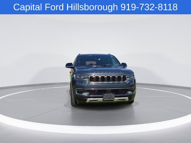 Used 2024 Jeep Wagoneer L Series II w/ Flexible Seating Group AWD/4WD image 2