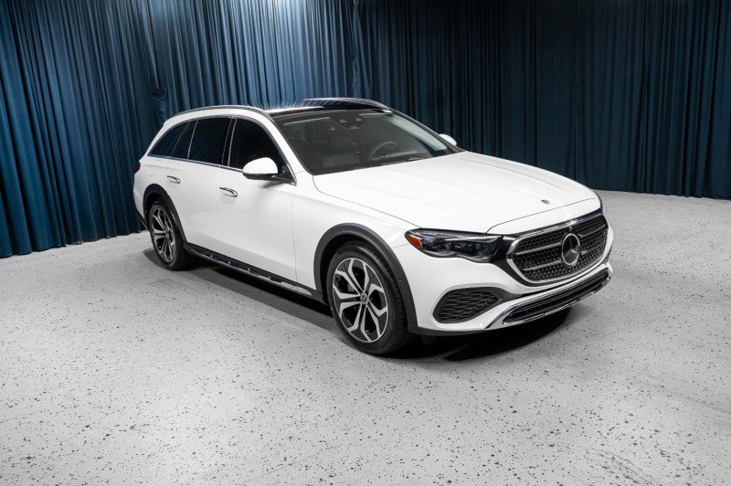 New 2025 Mercedes-Benz E 450 4MATIC All-Terrain Wagon image 3