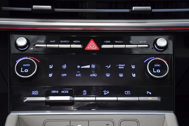 Used 2024 Hyundai Santa Fe Limited FWD image 13