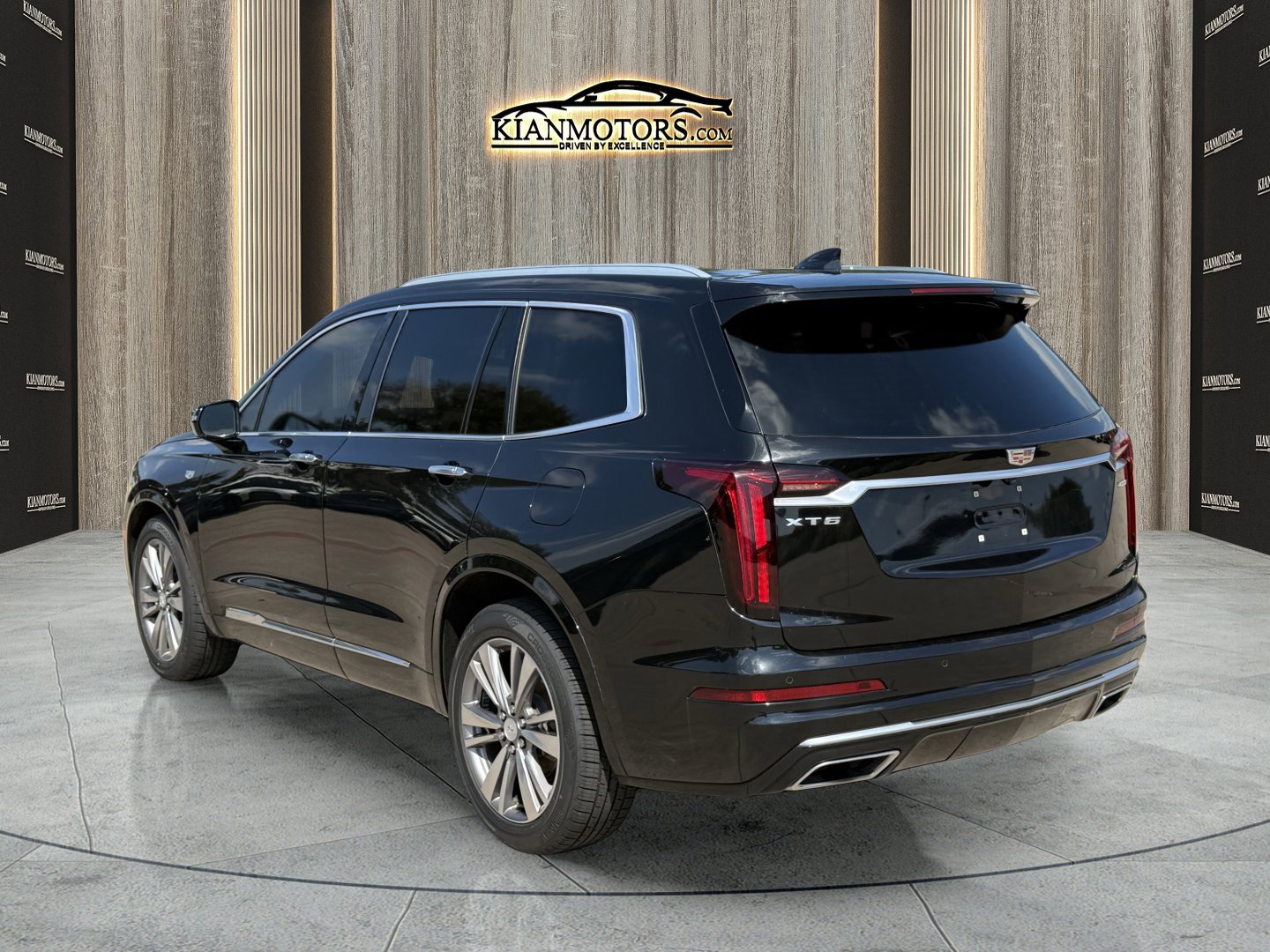 Used 2020 Cadillac XT6 Premium Luxury image 11