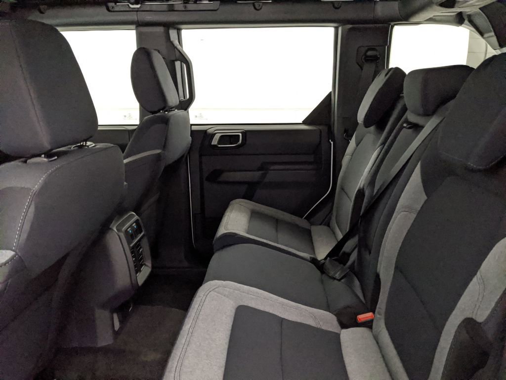 New 2025 Ford Bronco 4-Door image 23