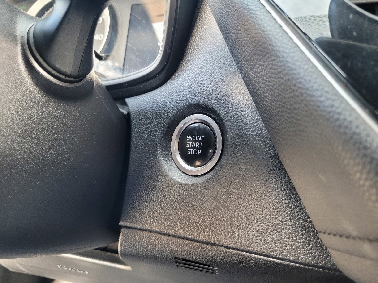 Used 2020 Toyota Corolla SE w/ SE Premium Package image 20