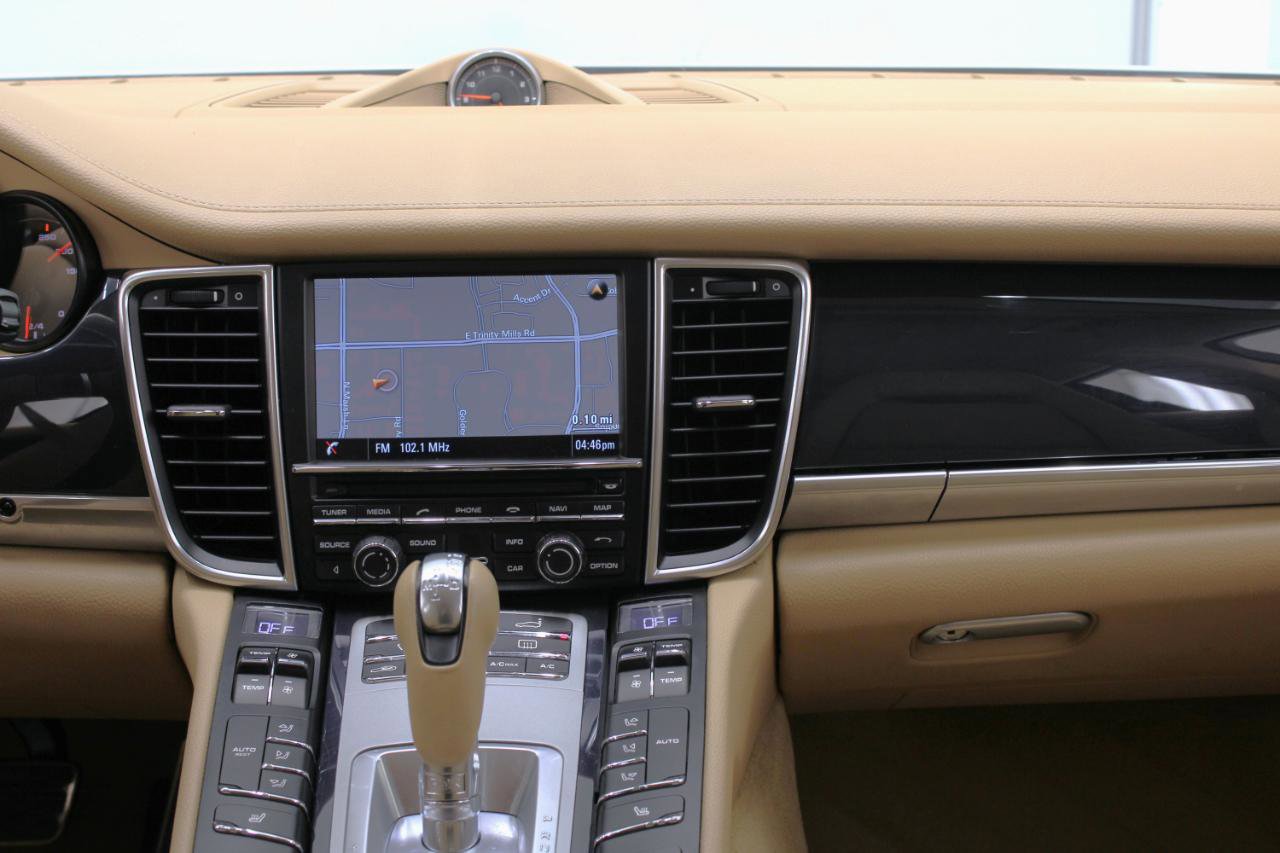 Used 2016 Porsche Panamera Edition image 58
