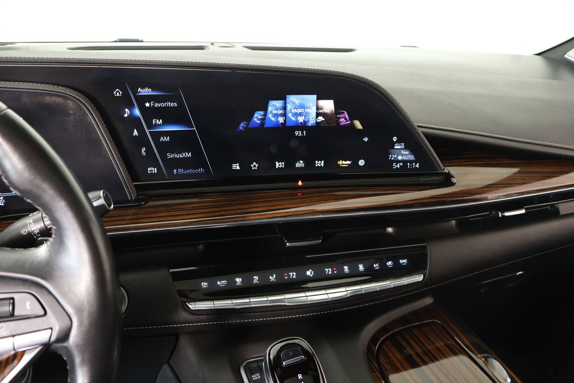 Used 2022 Cadillac Escalade Premium Luxury w/ Performance Package AWD/4WD image 5