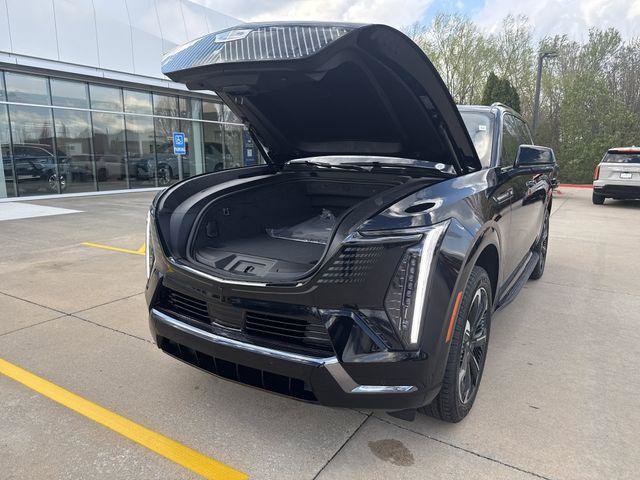 New 2026 Cadillac Escalade IQL Sport 1 w/ LPO, Floor Liner Package AWD/4WD image 24