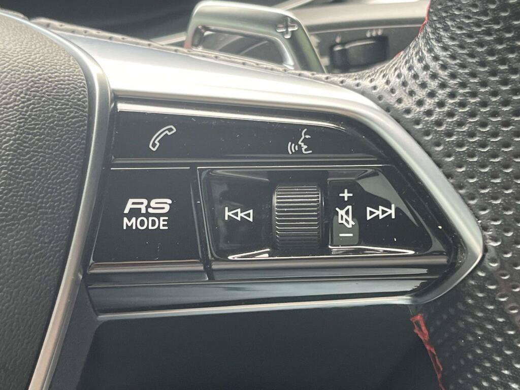 Used 2021 Audi RS 7 Sportback AWD/4WD image 35