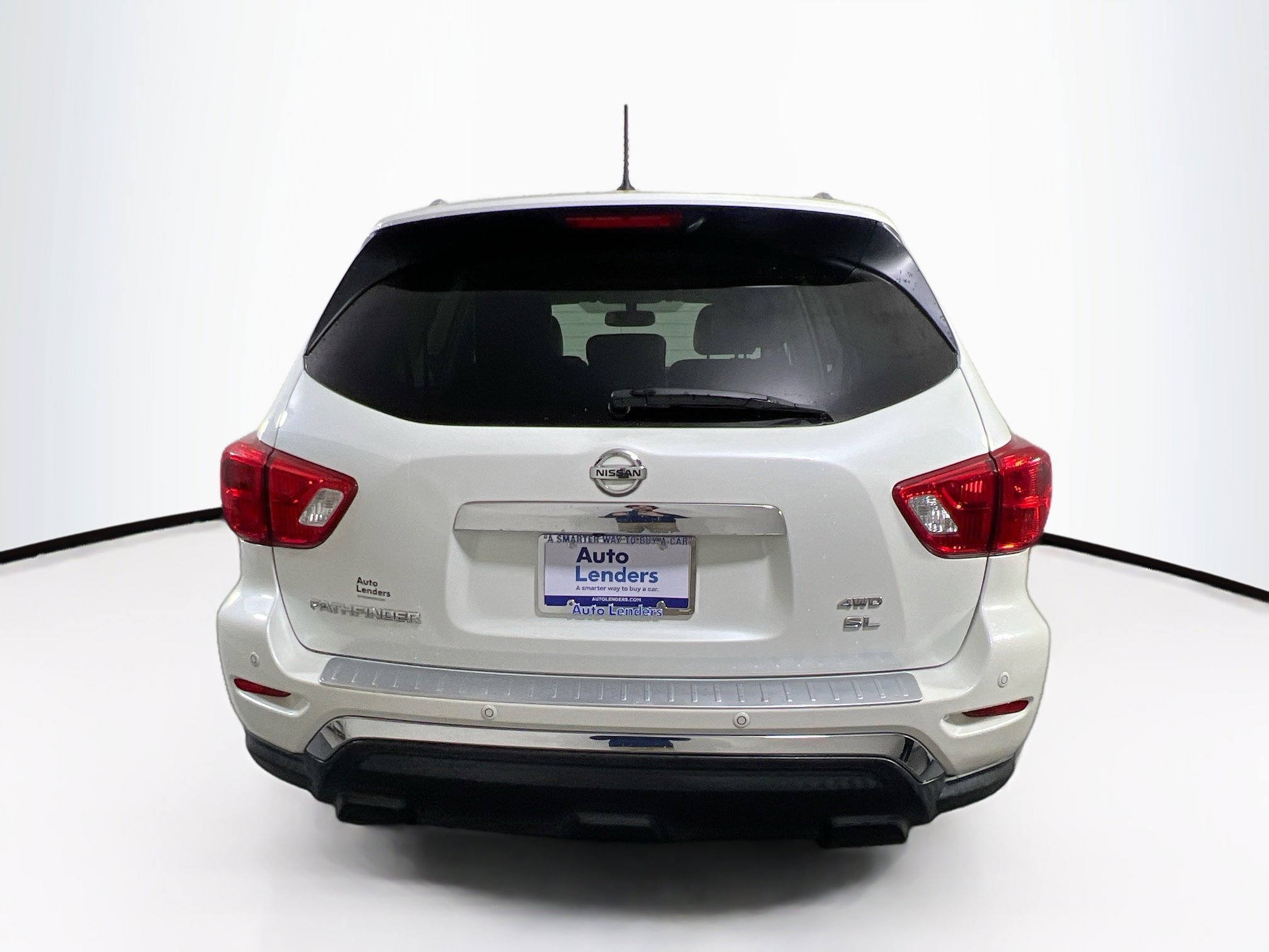 Used 2018 Nissan Pathfinder SL AWD/4WD image 6