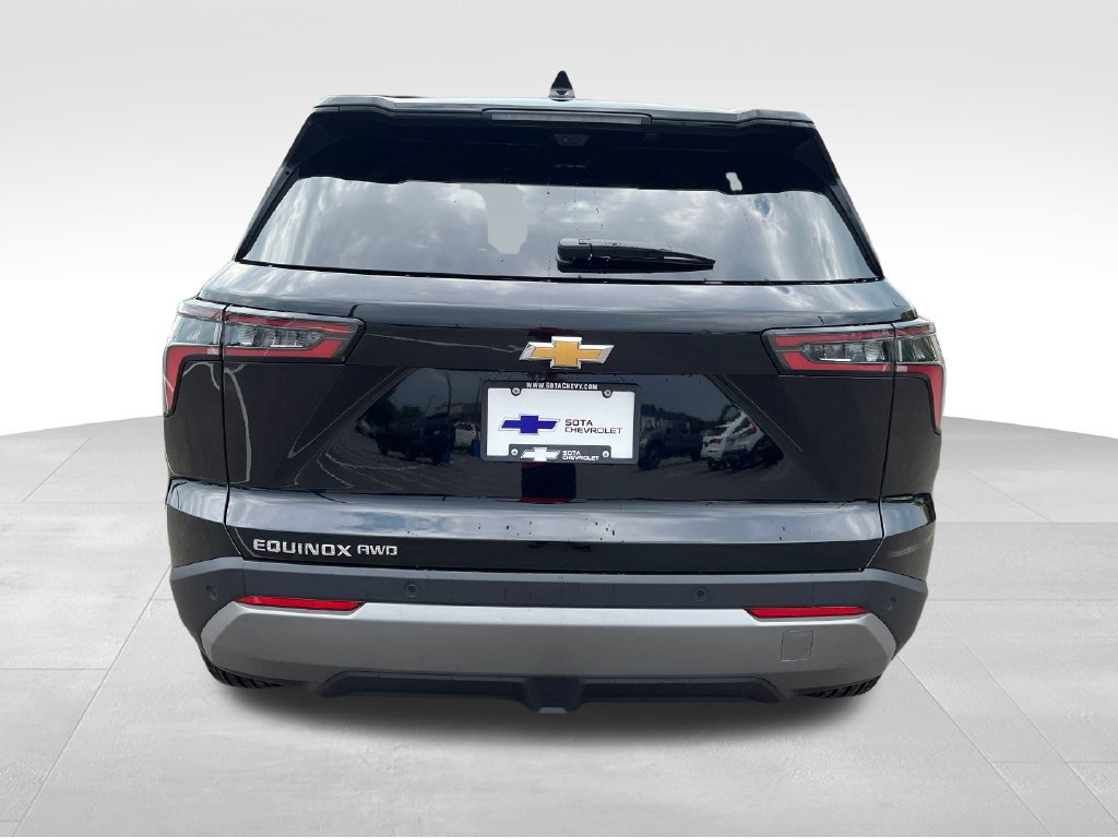 New 2027 Chevrolet Equinox LT w/ Safety and Technology Package AWD/4WD image 4
