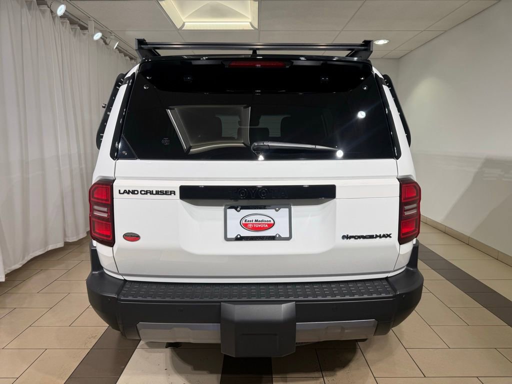 New 2025 Toyota Land Cruiser image 5