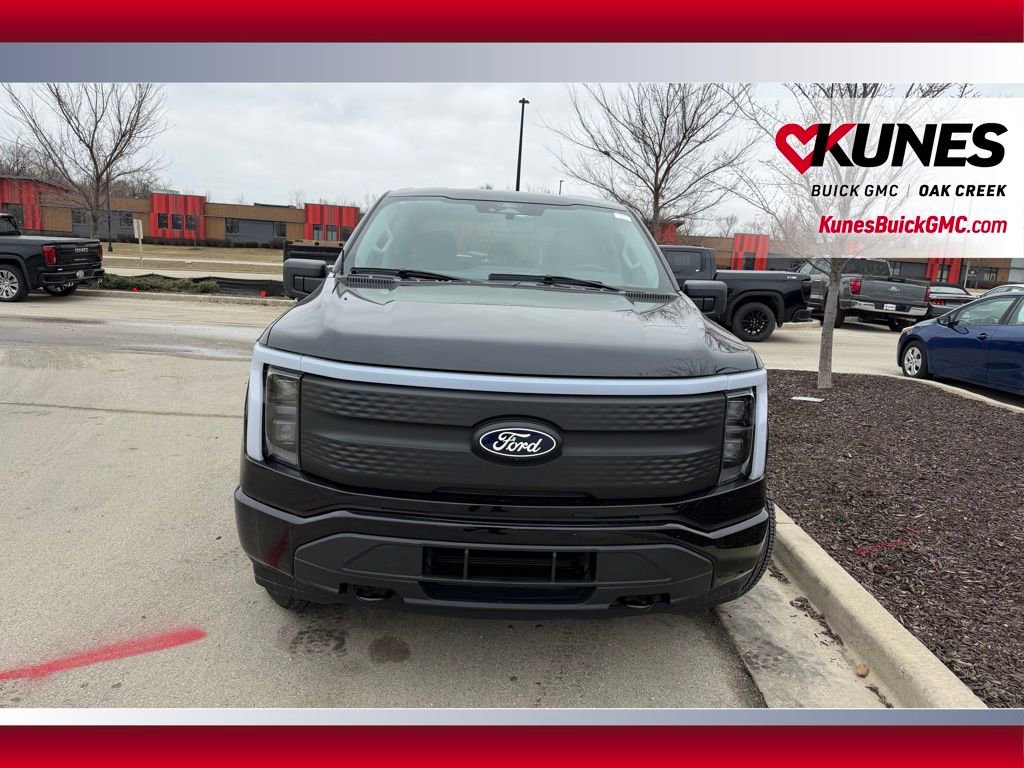 Used 2025 Ford F150 Lightning XLT image 3