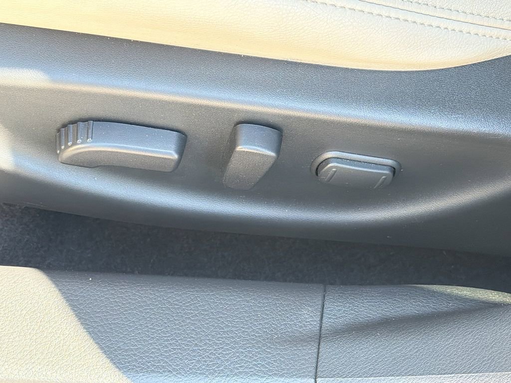 Used 2020 Nissan Maxima 3.5 SL w/ Floor Mat Group image 23