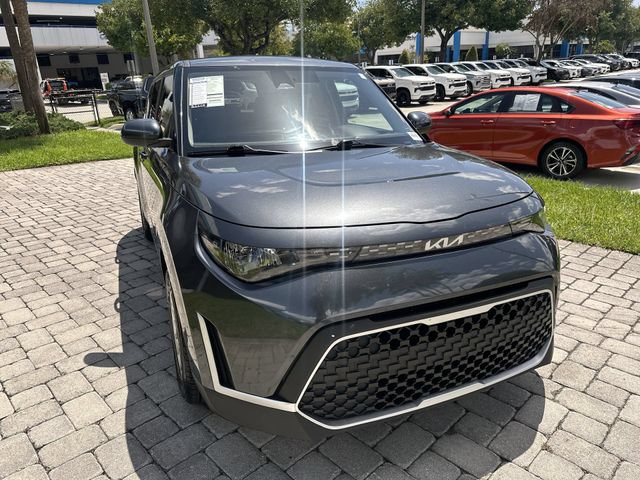 Used 2024 Kia Soul LX w/ Option Group 015 FWD image 15