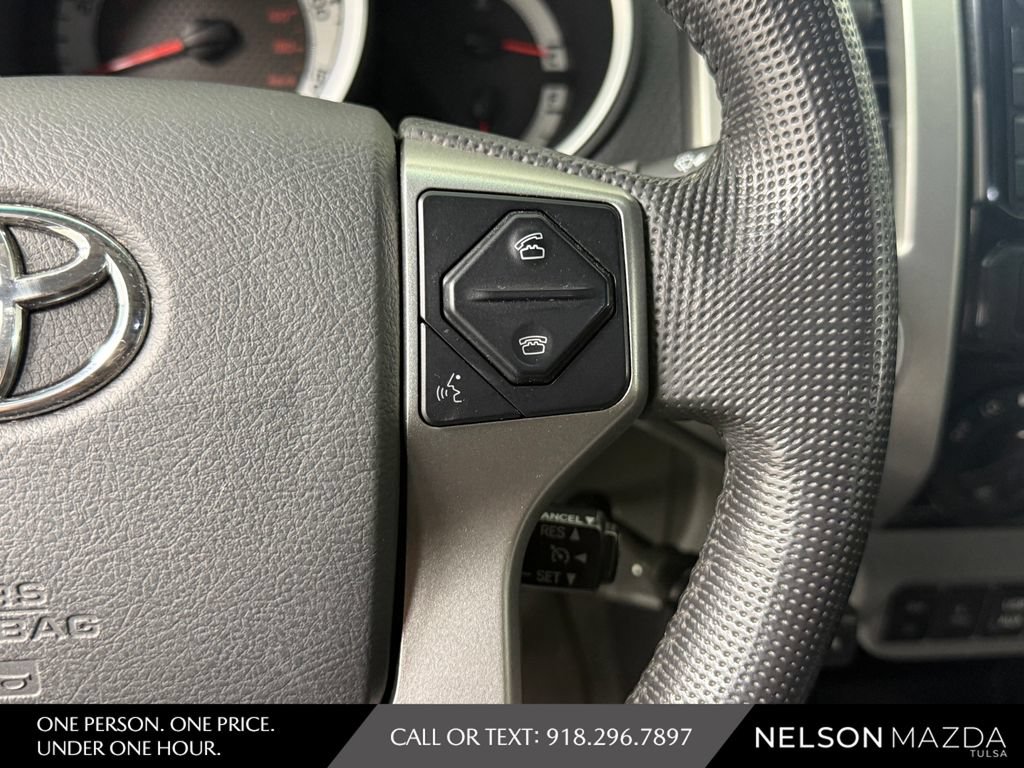Used 2015 Toyota Tacoma 4x4 Double Cab w/ TRD Off-Road Package image 22