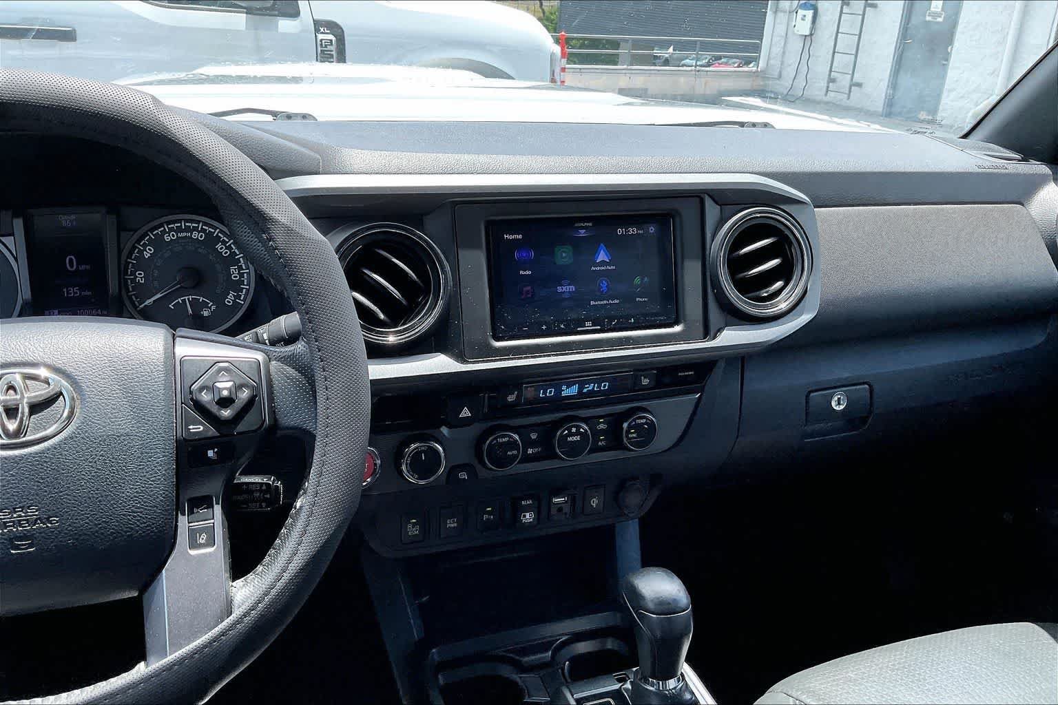 Used 2018 Toyota Tacoma 4x4 Double Cab image 15