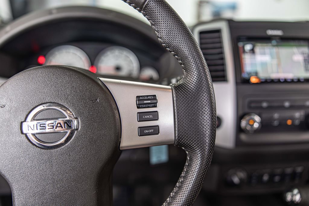 Used 2015 Nissan Xterra PRO-4X w/ Pro-4x Leather Package AWD/4WD image 24